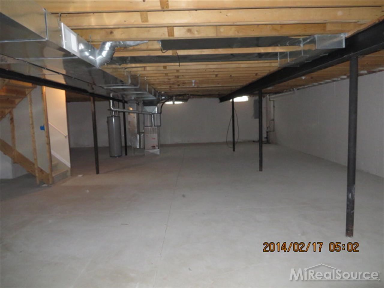 29159 Rachid Lane New Baltimore, MI 48047 - Photo 20 of 26 31182363-19.JPG