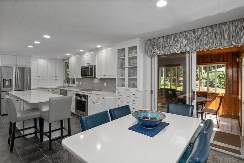 29 Manomet Road Sharon, MA 02067 - Photo 26 of 42 Gallery Image 26