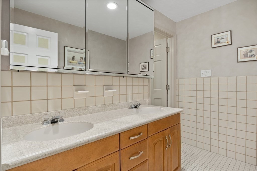 29 Manomet Road Sharon, MA 02067 - Photo 40 of 42 Gallery Image 40
