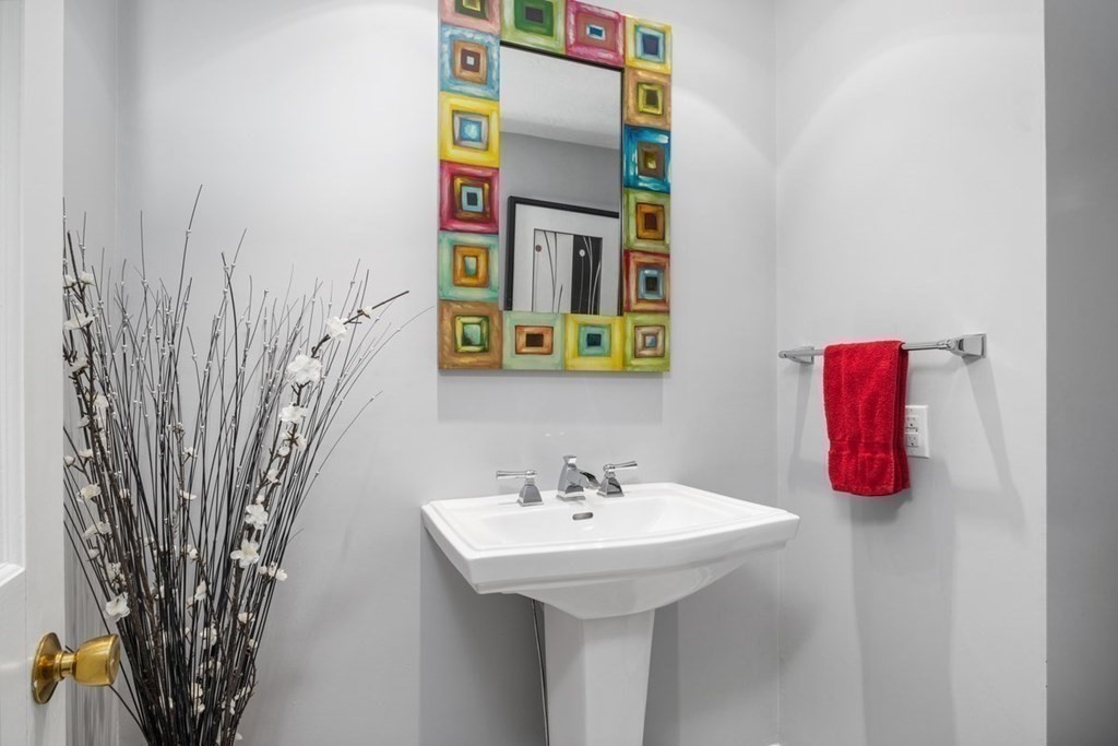 29 Manomet Road Sharon, MA 02067 - Photo 41 of 42 Gallery Image 41