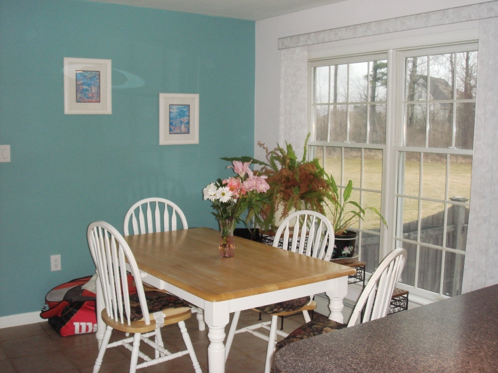400 Stratton Road Williamstown, MA 01267 - Photo 7 of 20 Breakfast nook