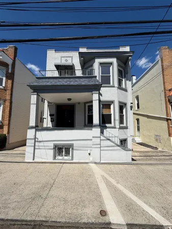 $2,800 | 214 72nd Street, Unit 2, North Bergen, NJ 07047