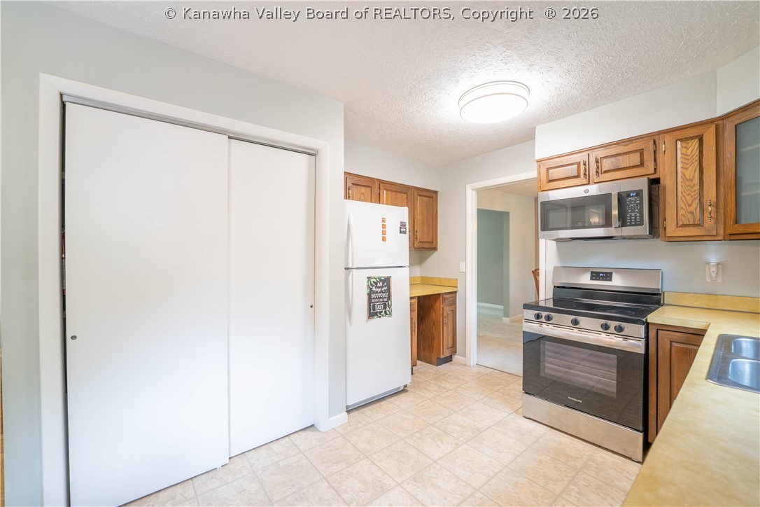1377 Nottingham Road Charleston, WV 25314 - Photo 15 of 50 Gallery Image 15