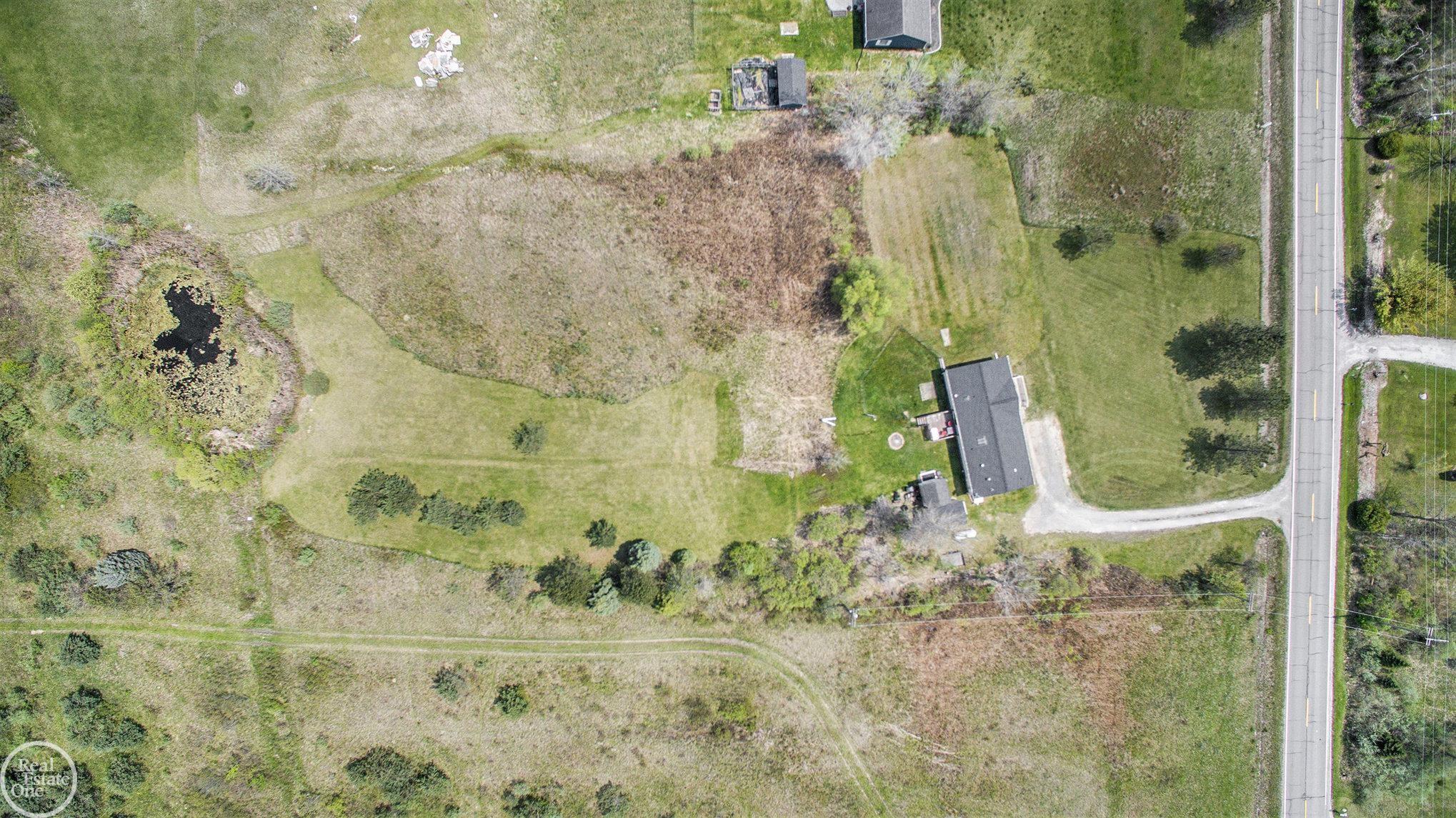 4184 Harris Road Fort Gratiot, MI 48059 - Photo 26 of 31 50109377-25.JPG
