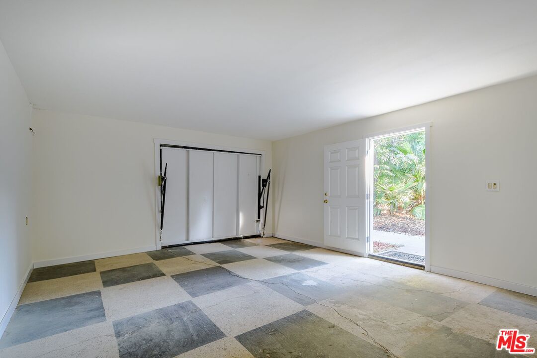 7037 Rhea Avenue Reseda, CA 91335 - Photo 30 of 35 Gallery Image 30