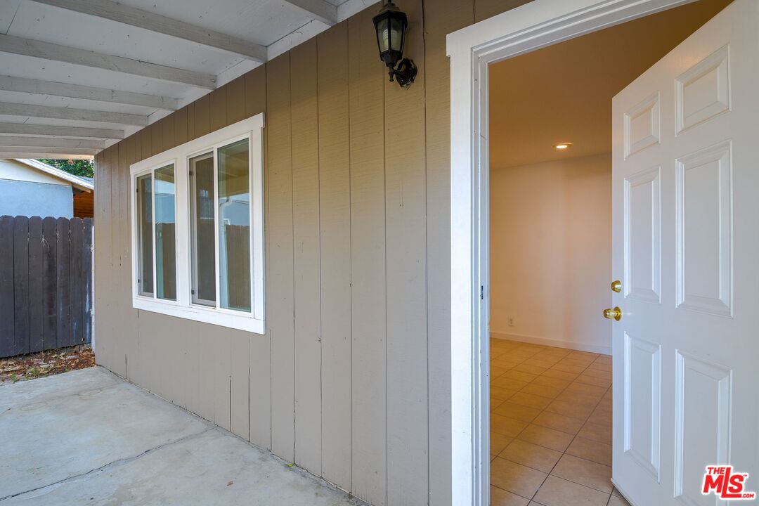 7037 Rhea Avenue Reseda, CA 91335 - Photo 6 of 35 Gallery Image 6