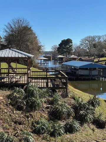 $1,200 | 16729 Malibu Drive, Unit 30, Flint, TX 75762