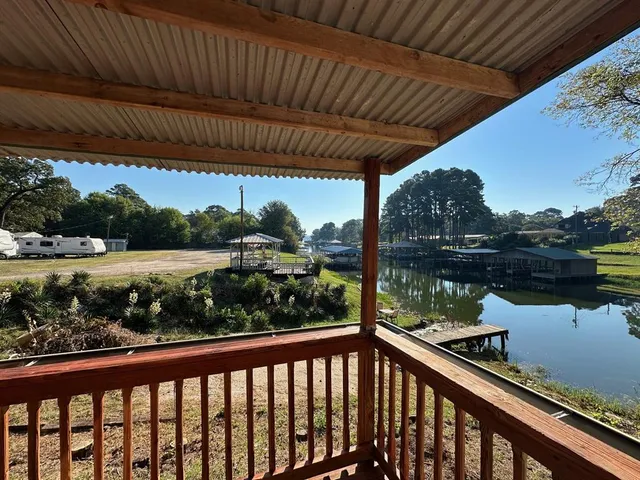 $1,200 | 16729 Malibu Drive, Unit 30, Flint, TX 75762