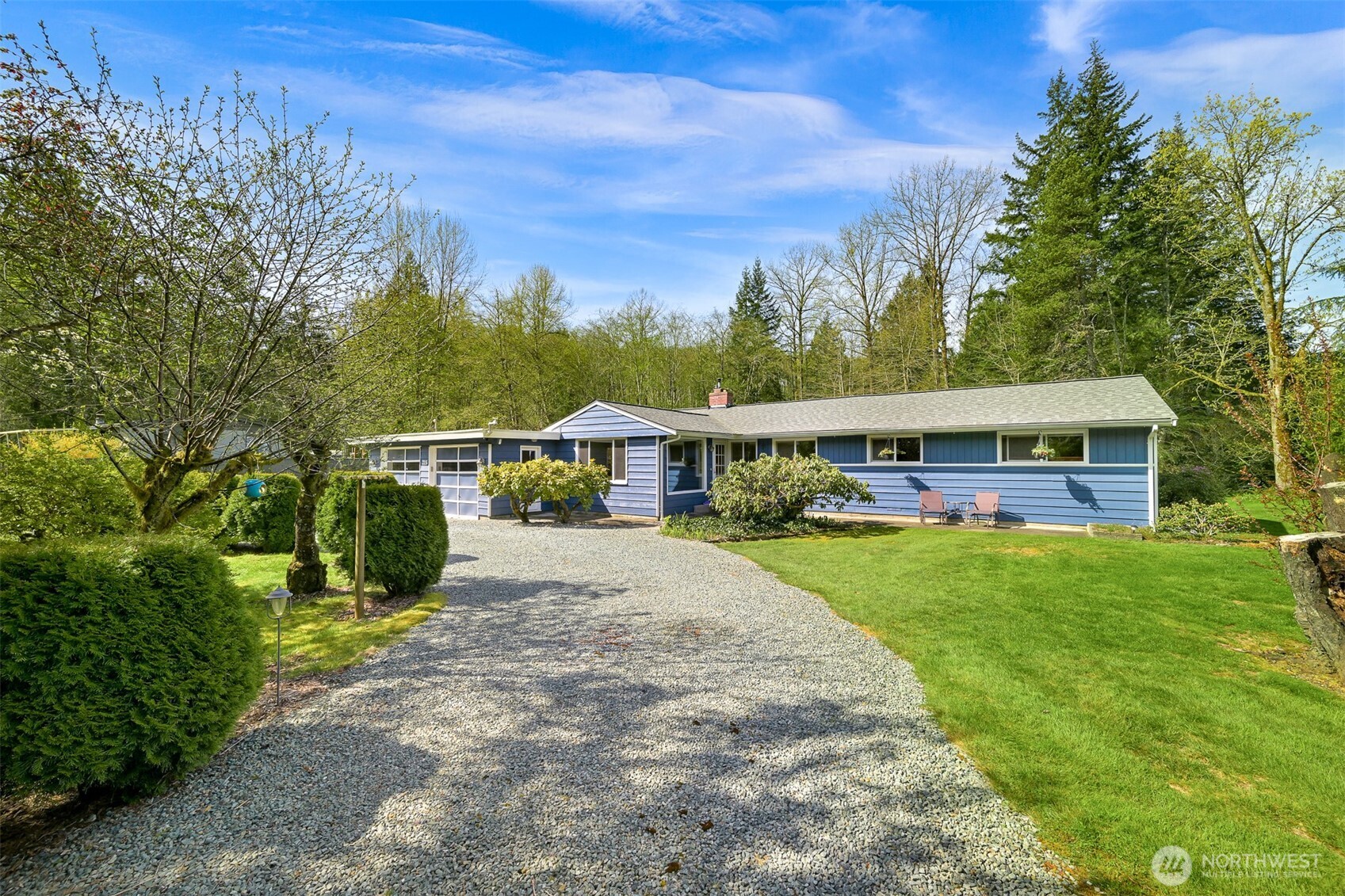 215 Shallow Shore Road Bellingham, WA 98229 - Photo 2 of 37