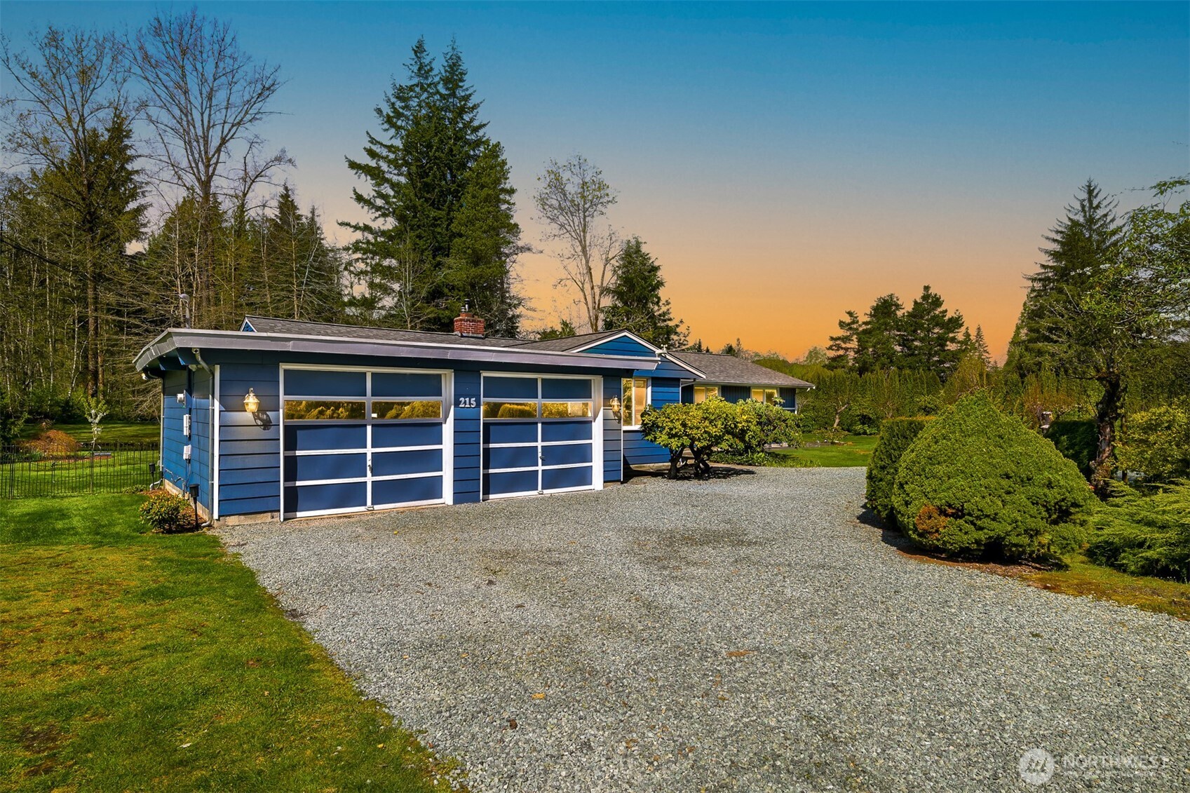 215 Shallow Shore Road Bellingham, WA 98229 - Photo 3 of 37