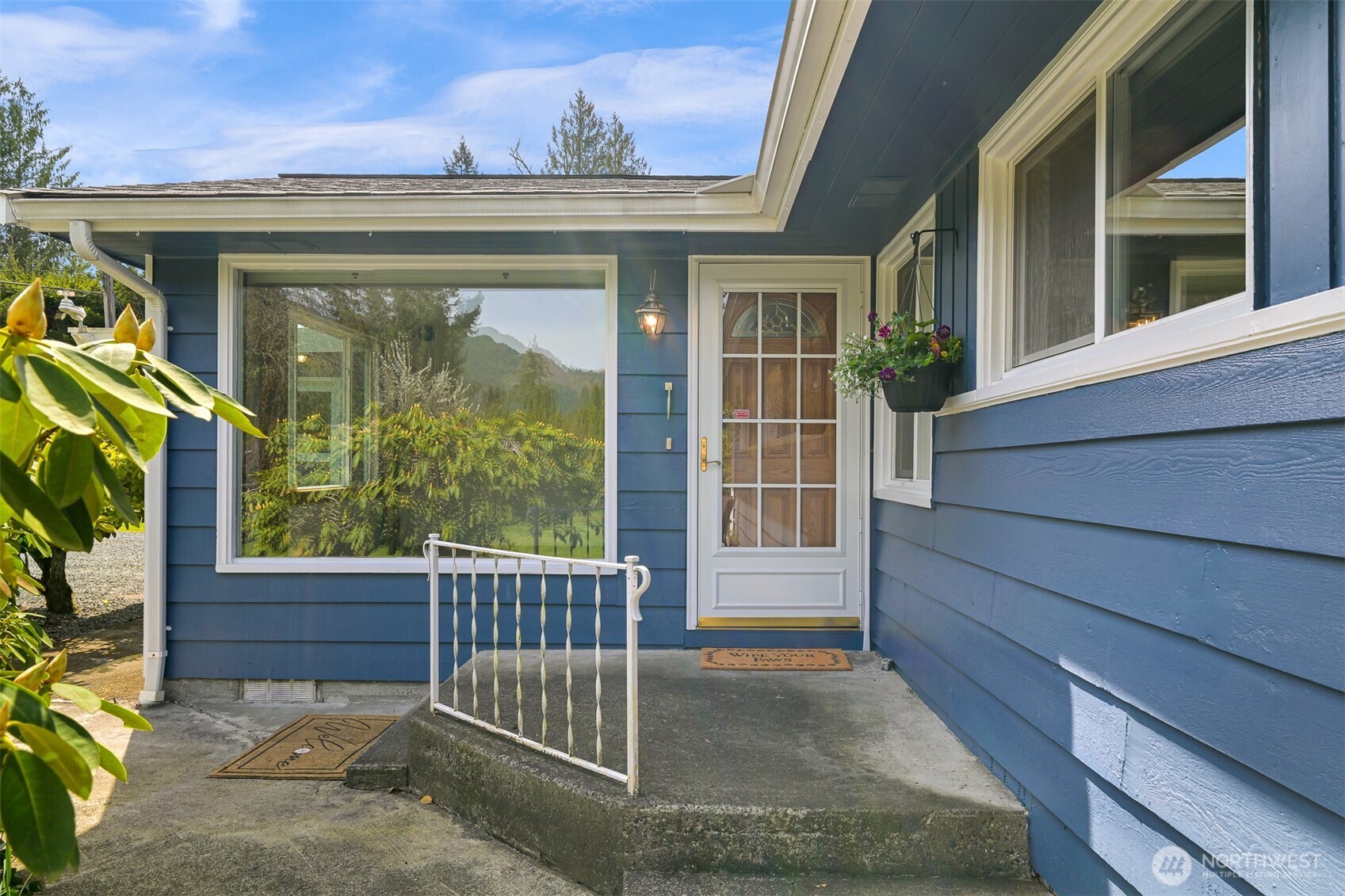 215 Shallow Shore Road Bellingham, WA 98229 - Photo 5 of 37