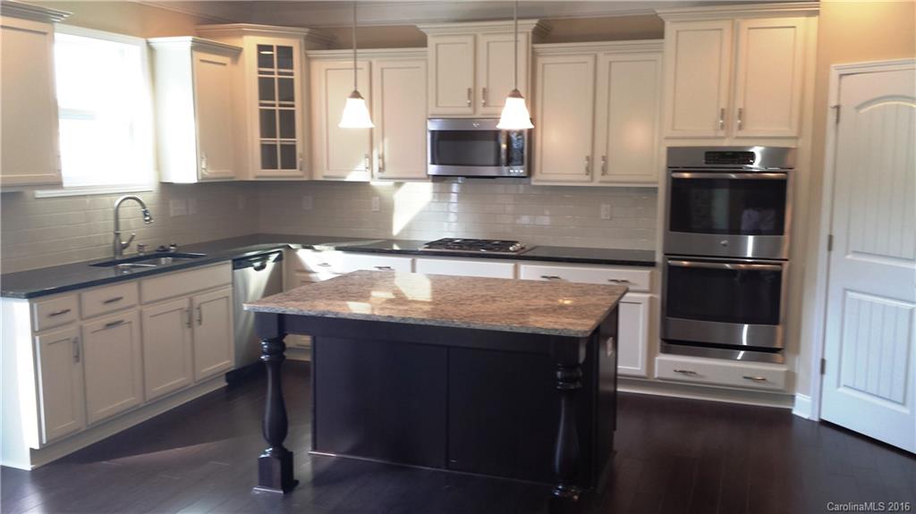 1806 Larkspur Way, Unit 196 Fort Mill, SC 29708 - Photo 10 of 24