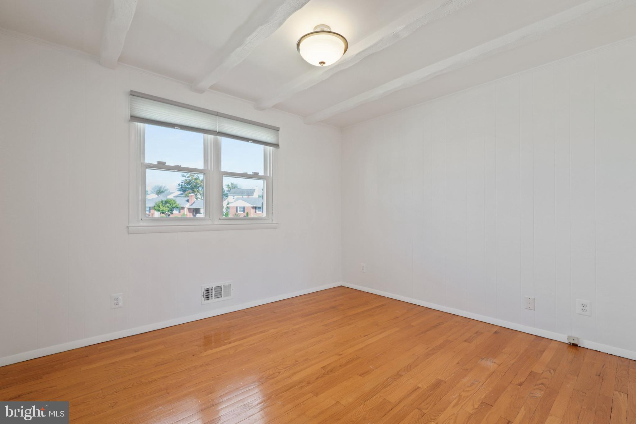 9515 Dawnvale Road Baltimore, MD 21236 - Photo 14 of 34