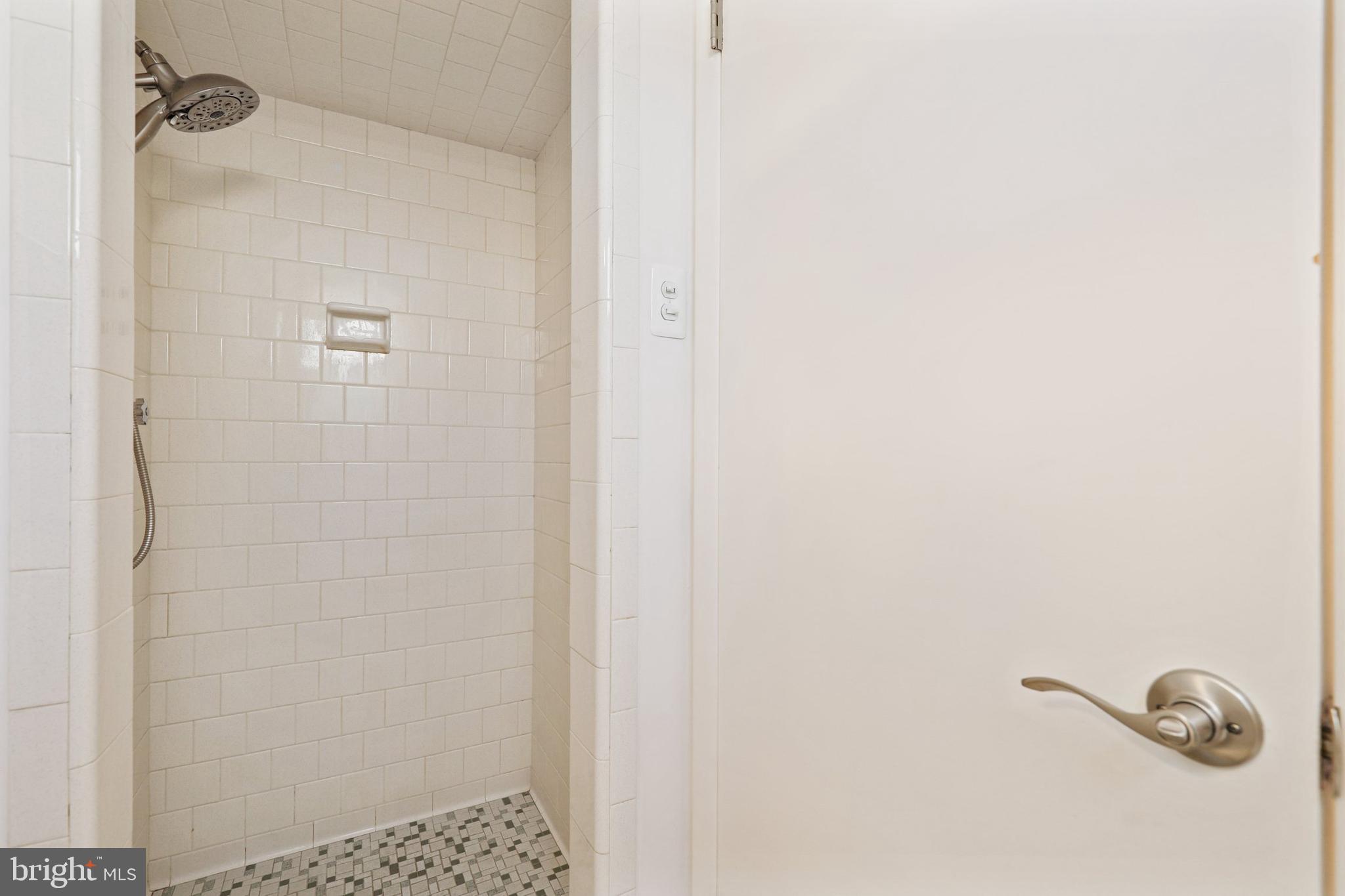 9515 Dawnvale Road Baltimore, MD 21236 - Photo 23 of 34
