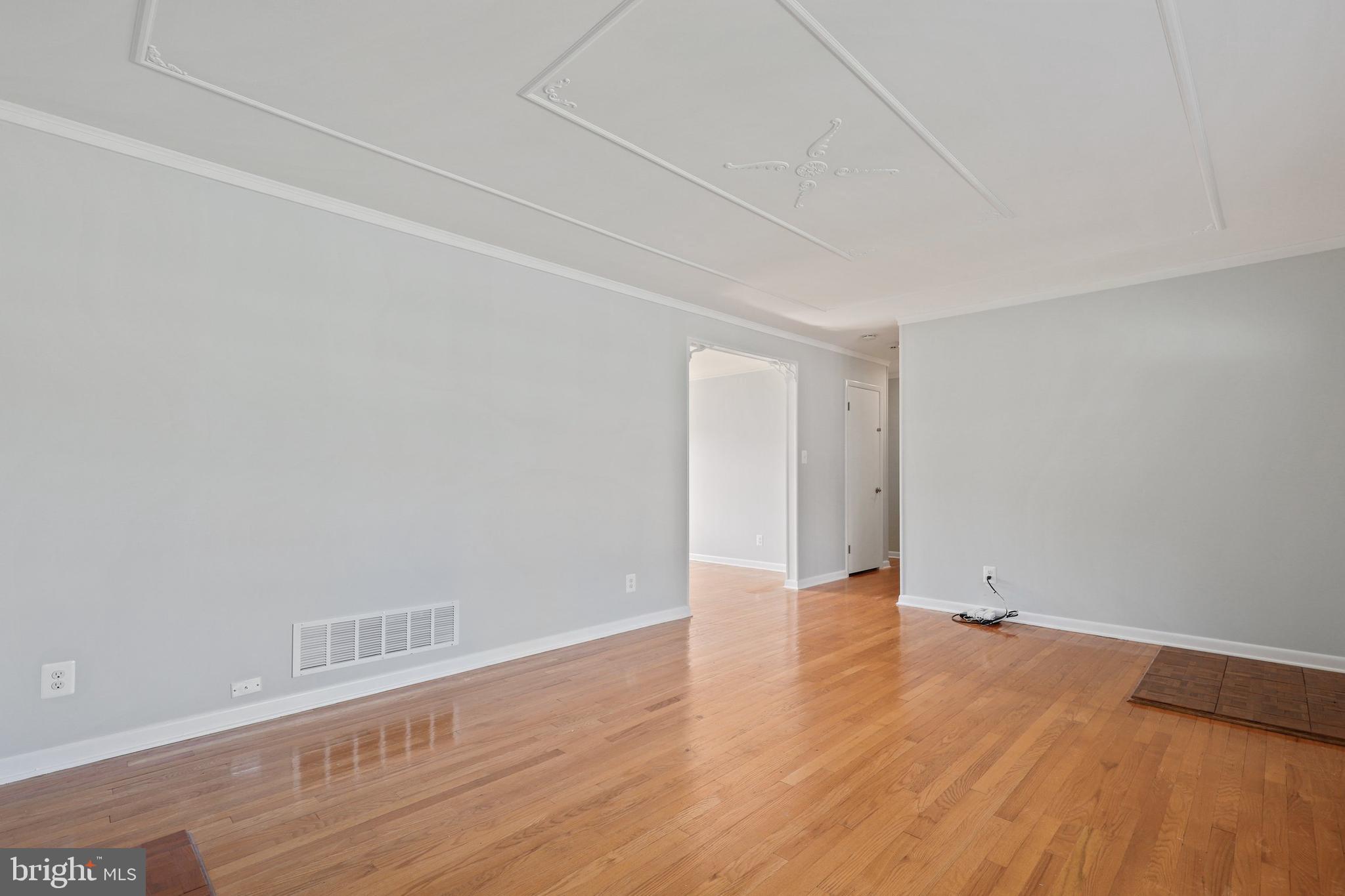 9515 Dawnvale Road Baltimore, MD 21236 - Photo 8 of 34
