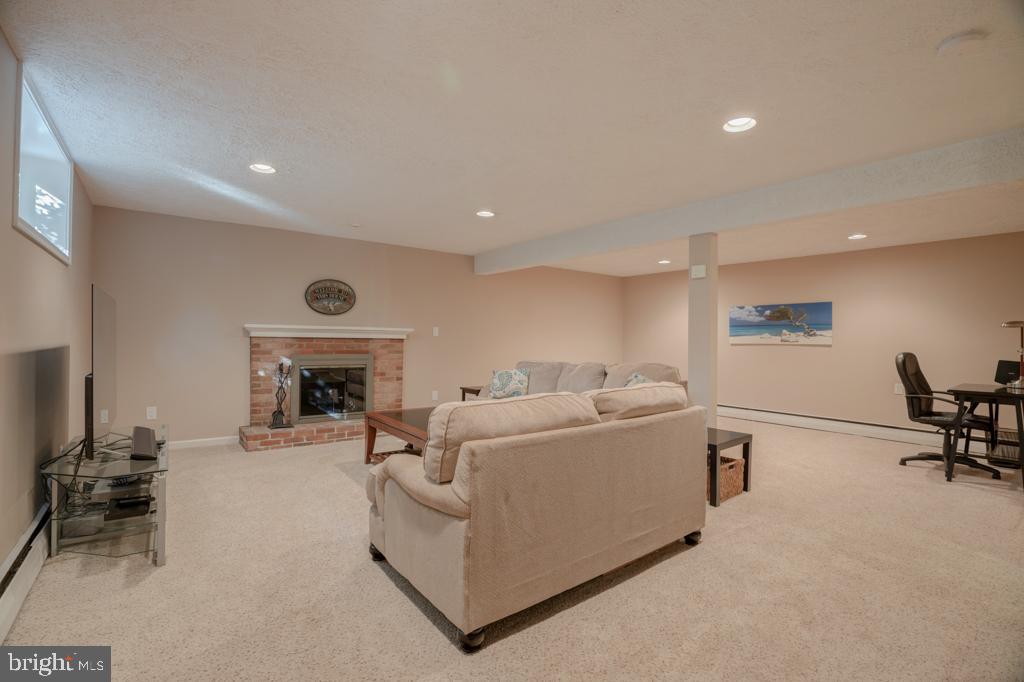 8113 Higham Road Lorton, VA 22079 - Photo 25 of 46 Rec Room