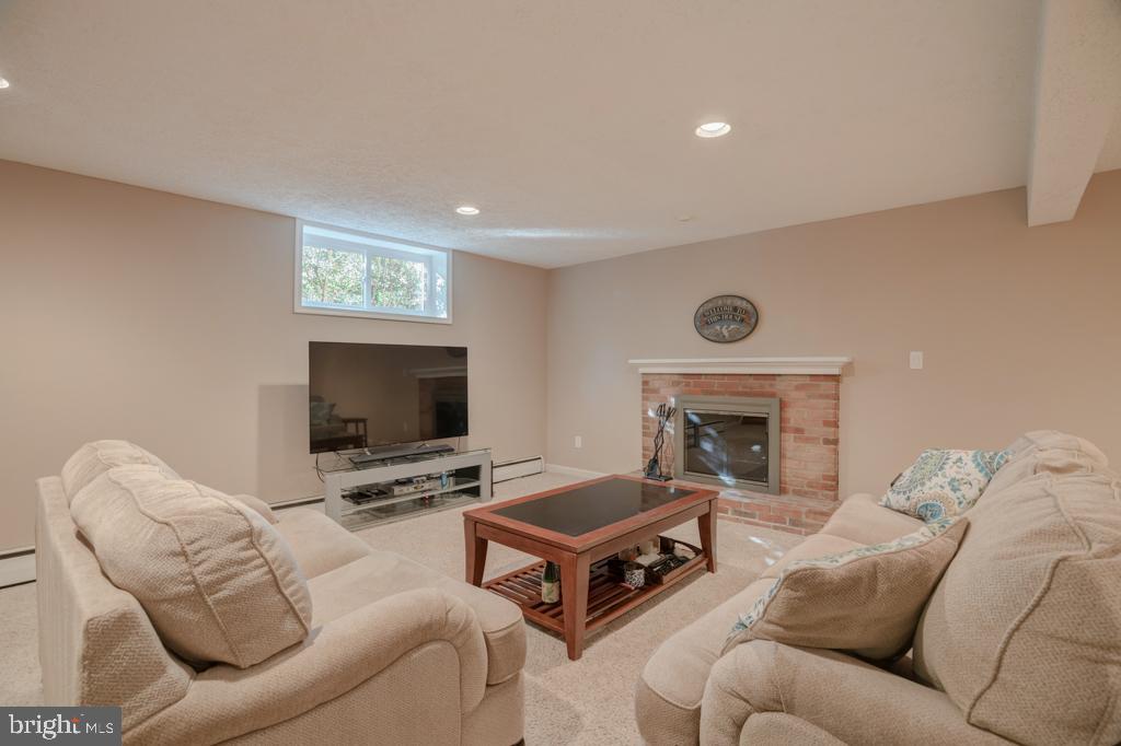 8113 Higham Road Lorton, VA 22079 - Photo 27 of 46 Rec Room