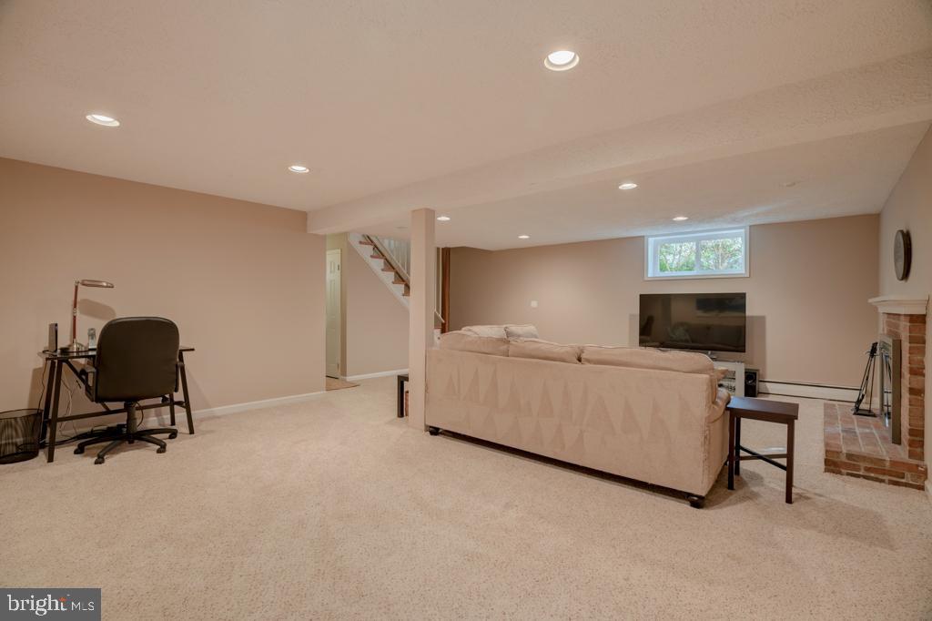 8113 Higham Road Lorton, VA 22079 - Photo 28 of 46 Rec Room