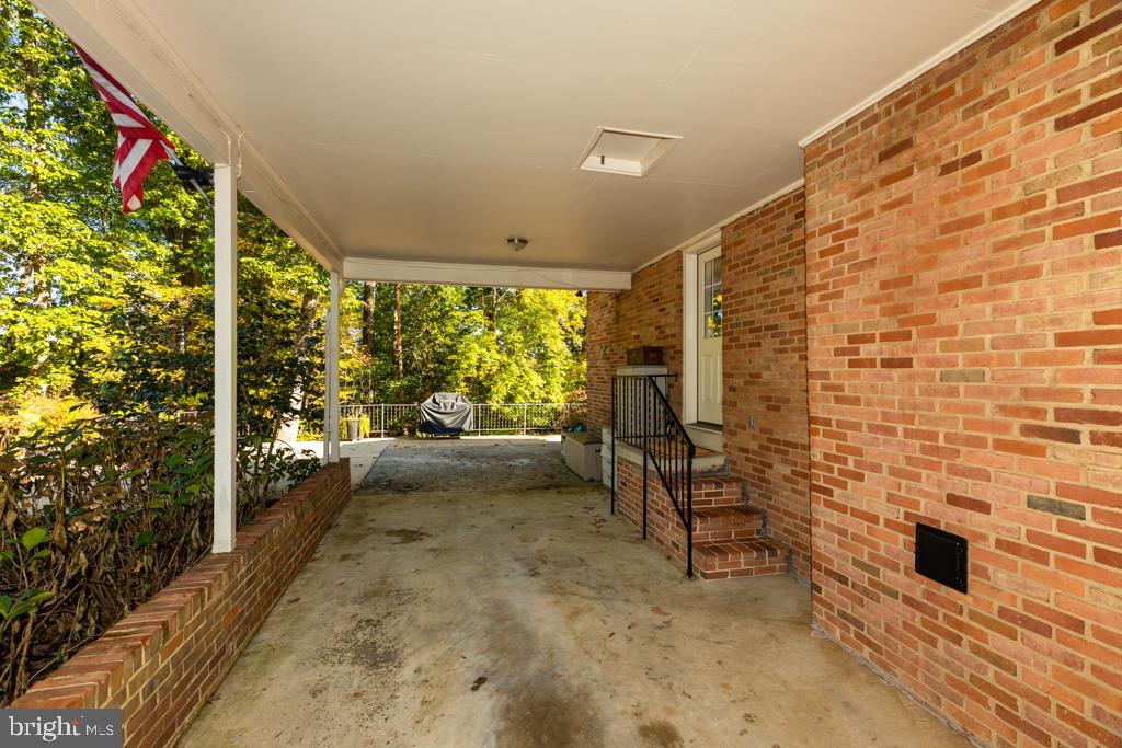 8113 Higham Road Lorton, VA 22079 - Photo 35 of 46 Carport