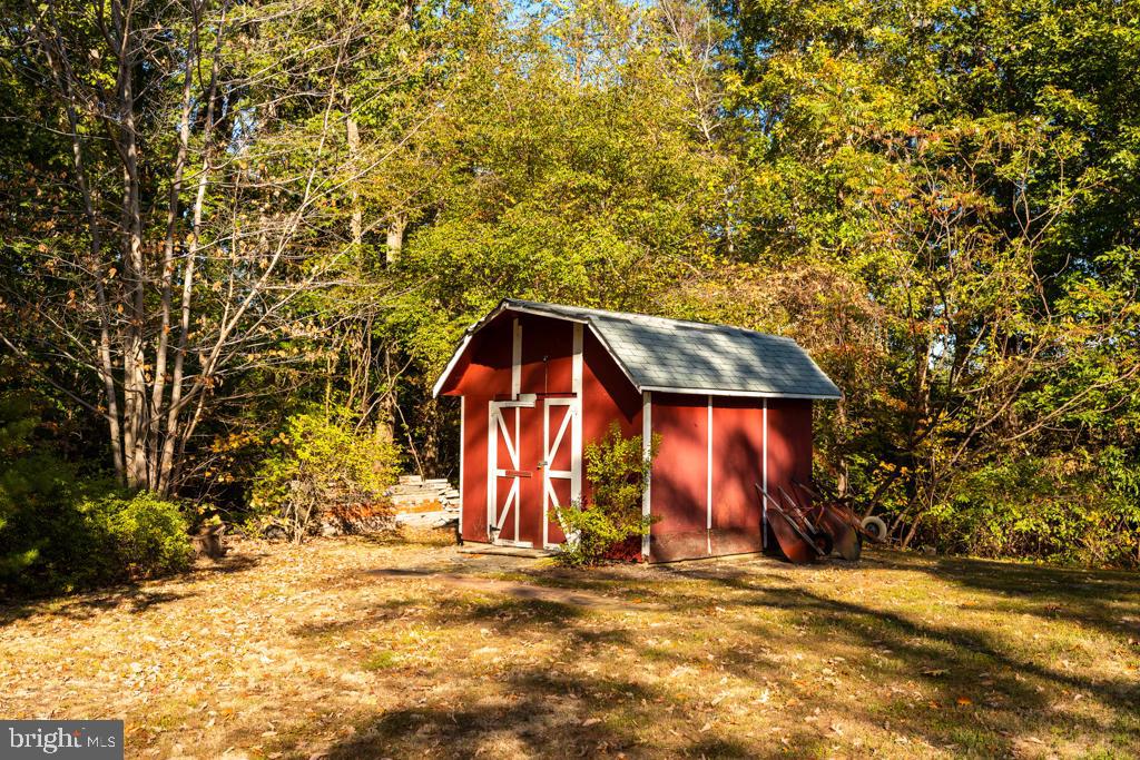 8113 Higham Road Lorton, VA 22079 - Photo 46 of 46 Backyard and Shed