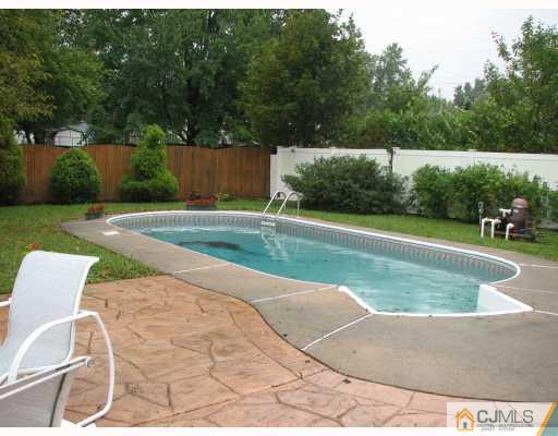 4 Windsor Road Edison, NJ 08817 - Photo 10 of 10