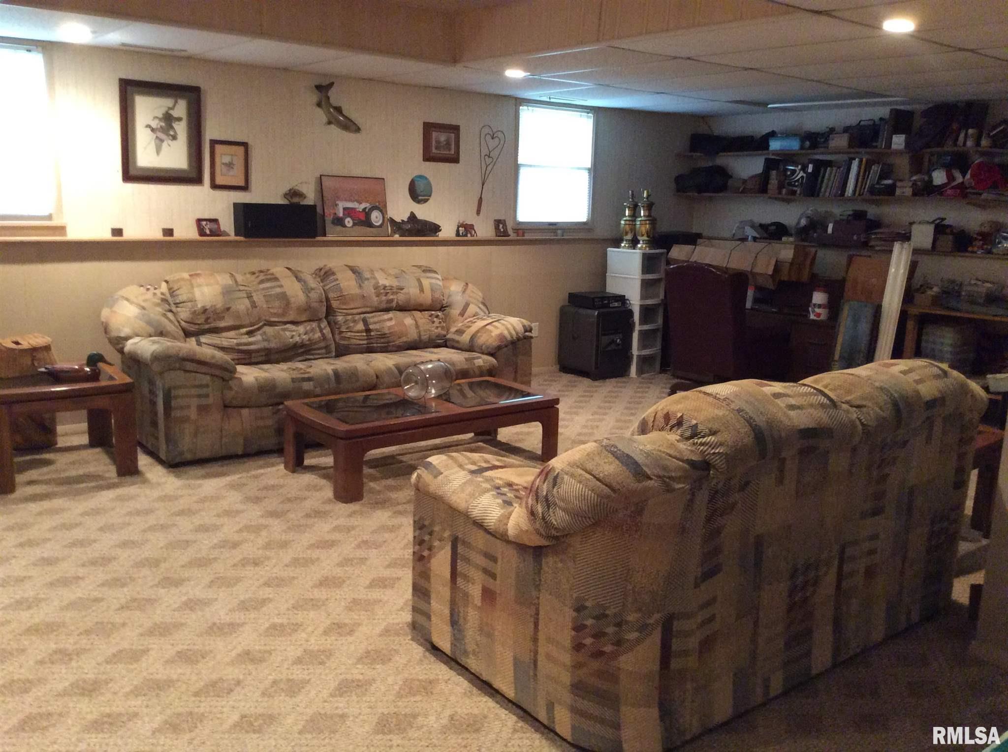 10801 East Cedar Hls Road Mount Vernon, IL 62864 - Photo 14 of 31 Gallery Image 14