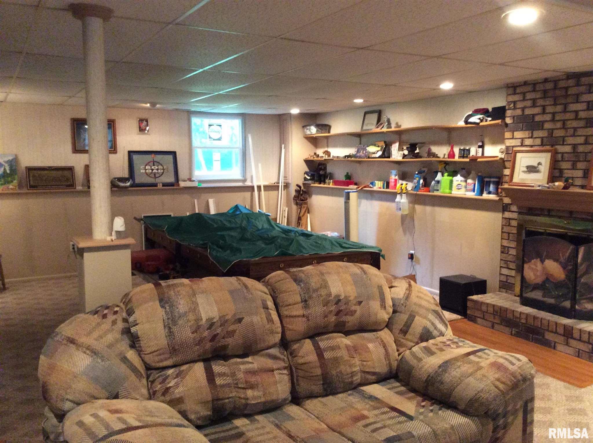 10801 East Cedar Hls Road Mount Vernon, IL 62864 - Photo 16 of 31 Gallery Image 16