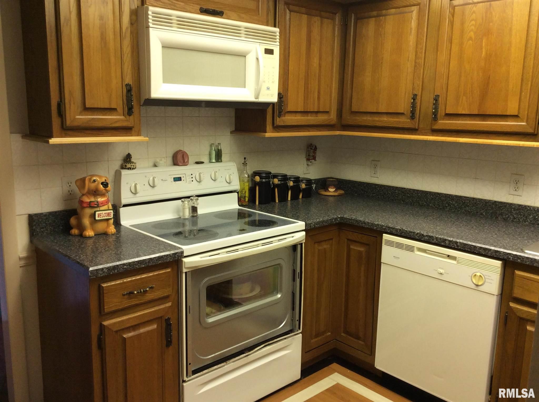 10801 East Cedar Hls Road Mount Vernon, IL 62864 - Photo 5 of 31 Gallery Image 5