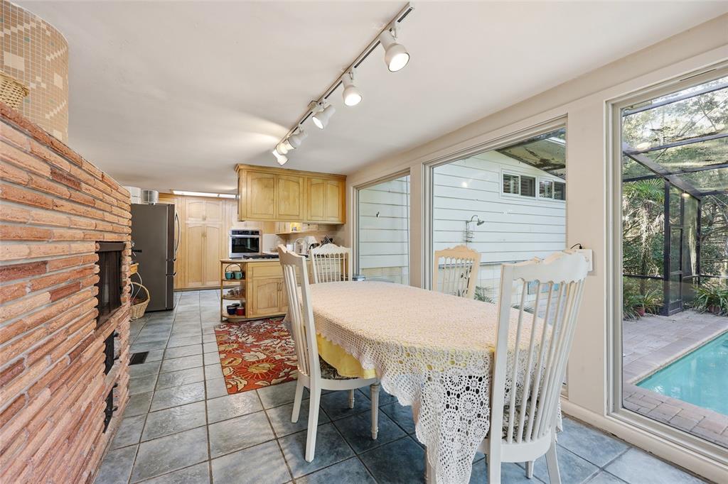 2074 Northwest 11th Road Gainesville, FL 32605 - Photo 14 of 64