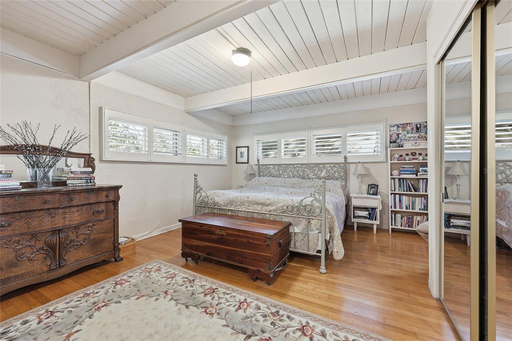 2074 Northwest 11th Road Gainesville, FL 32605 - Photo 18 of 64