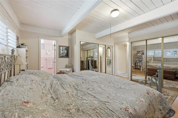 $1,055,000 | 2074 Northwest 11th Road, Gainesville, FL 32605