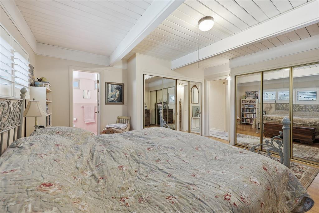 2074 Northwest 11th Road Gainesville, FL 32605 - Photo 19 of 64