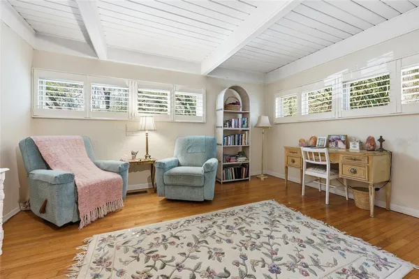 $1,055,000 | 2074 Northwest 11th Road, Gainesville, FL 32605