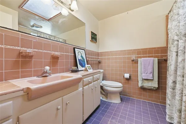 $1,055,000 | 2074 Northwest 11th Road, Gainesville, FL 32605