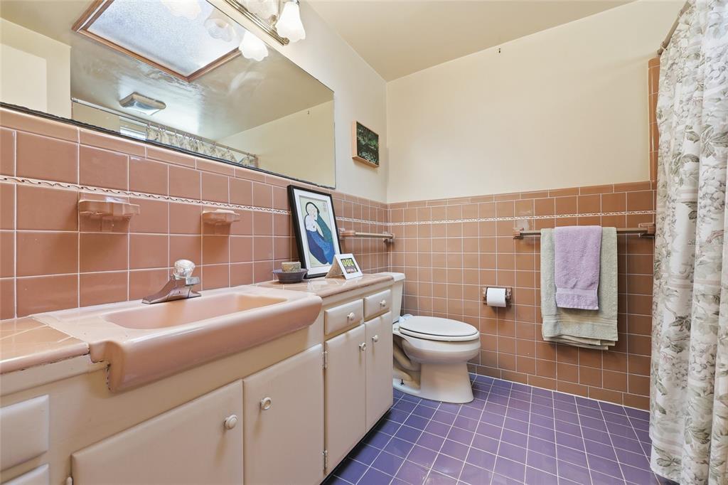 2074 Northwest 11th Road Gainesville, FL 32605 - Photo 25 of 64