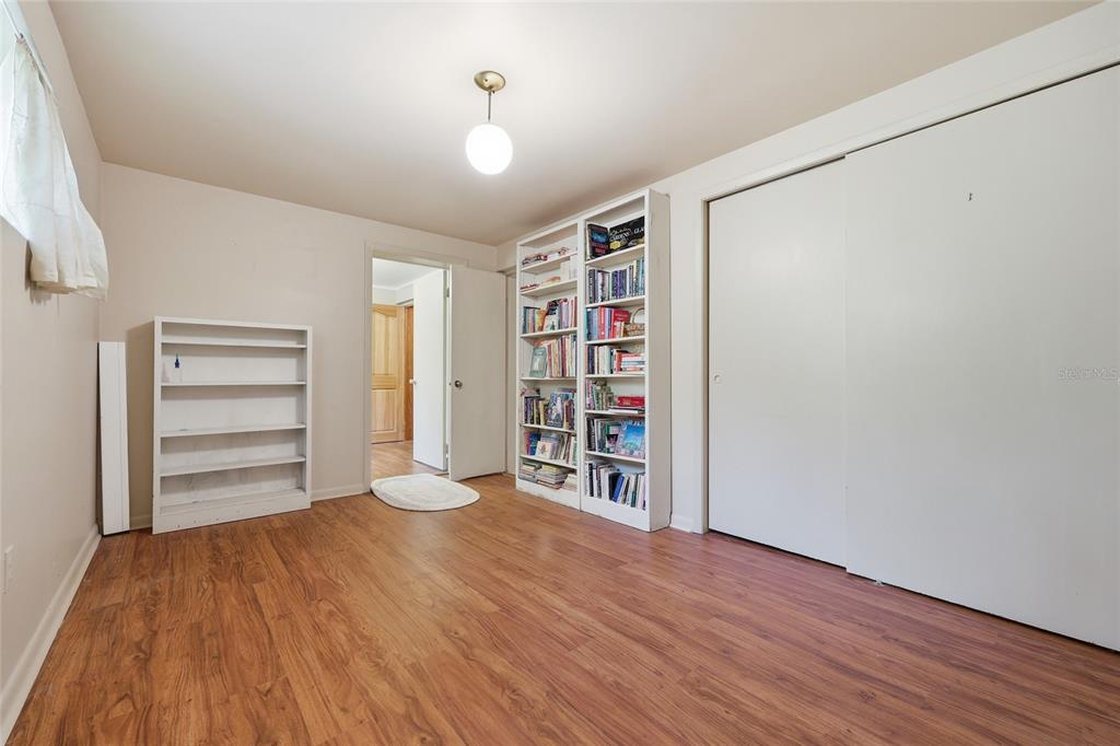 2074 Northwest 11th Road Gainesville, FL 32605 - Photo 28 of 64