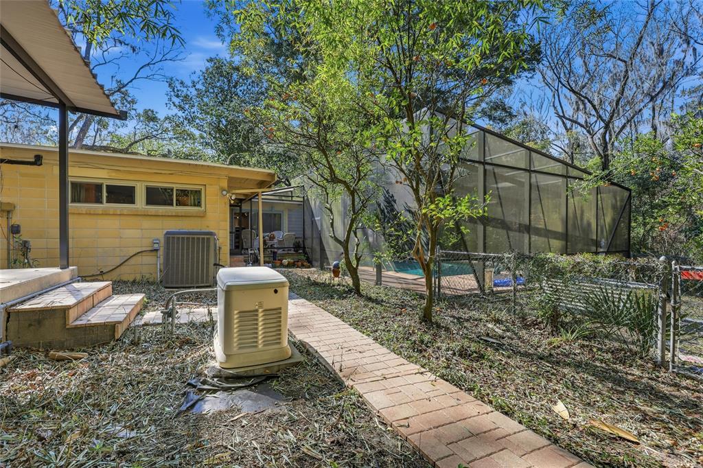 2074 Northwest 11th Road Gainesville, FL 32605 - Photo 45 of 64