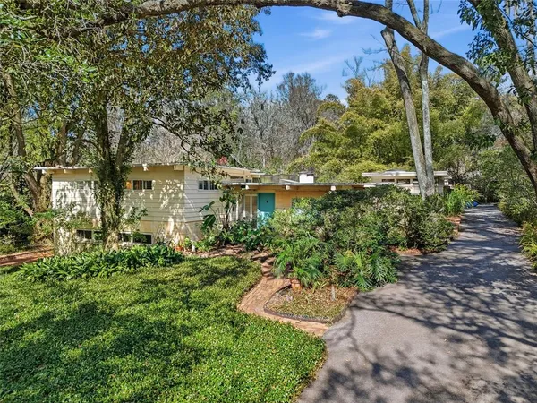 $1,055,000 | 2074 Northwest 11th Road, Gainesville, FL 32605