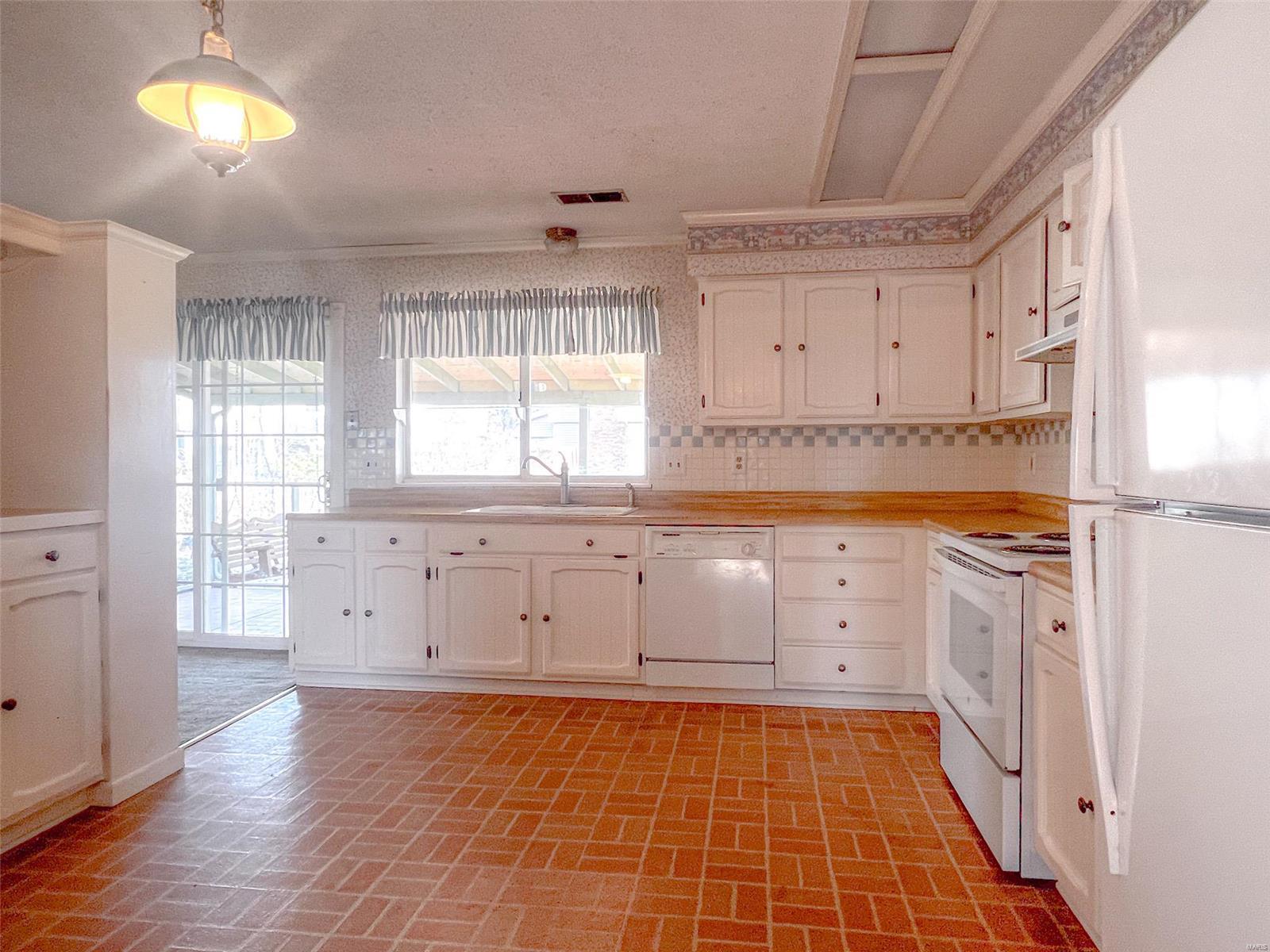 3224 Cedar Mountain Road Belleville, IL 62221 - Photo 8 of 31 Gallery Image 8
