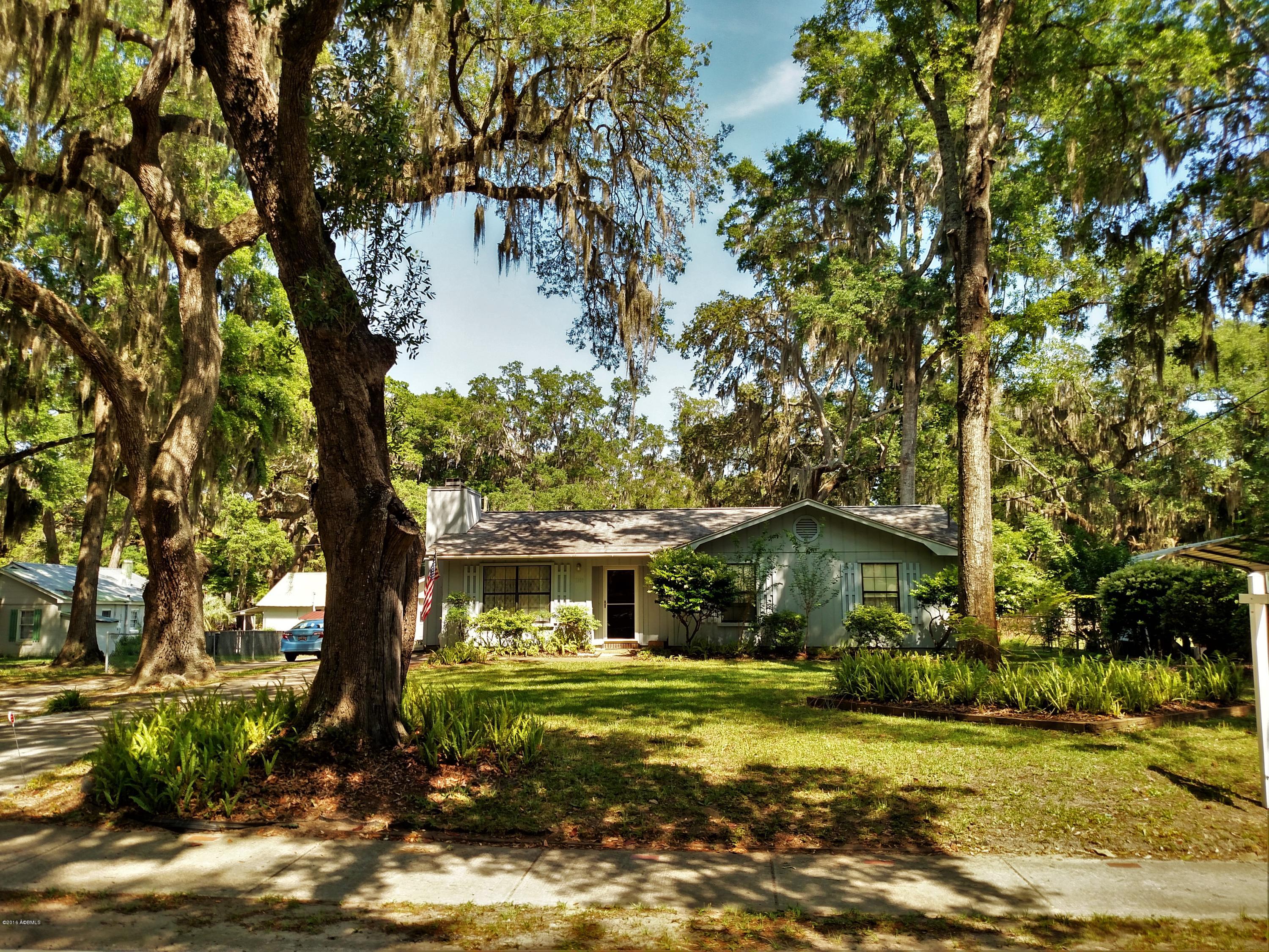 1101 Battery Creek Road Beaufort, SC 29902 - Photo 1 of 13 IMG_20160429_153129106_HDR