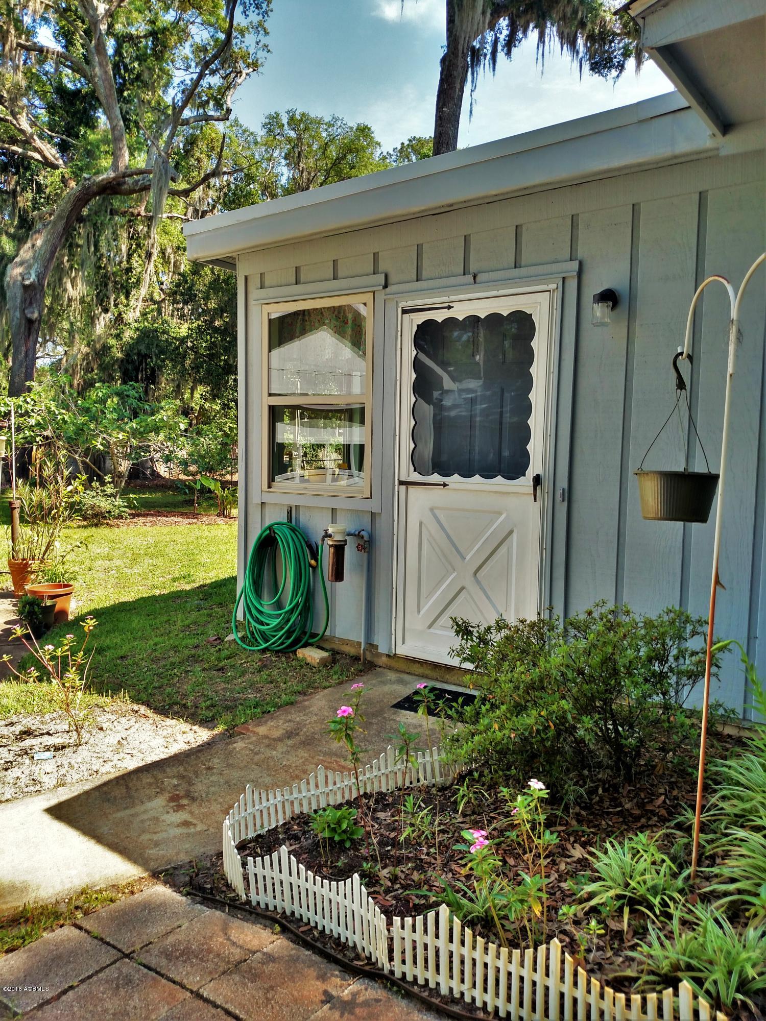 1101 Battery Creek Road Beaufort, SC 29902 - Photo 7 of 13 IMG_20160429_153855410_HDR