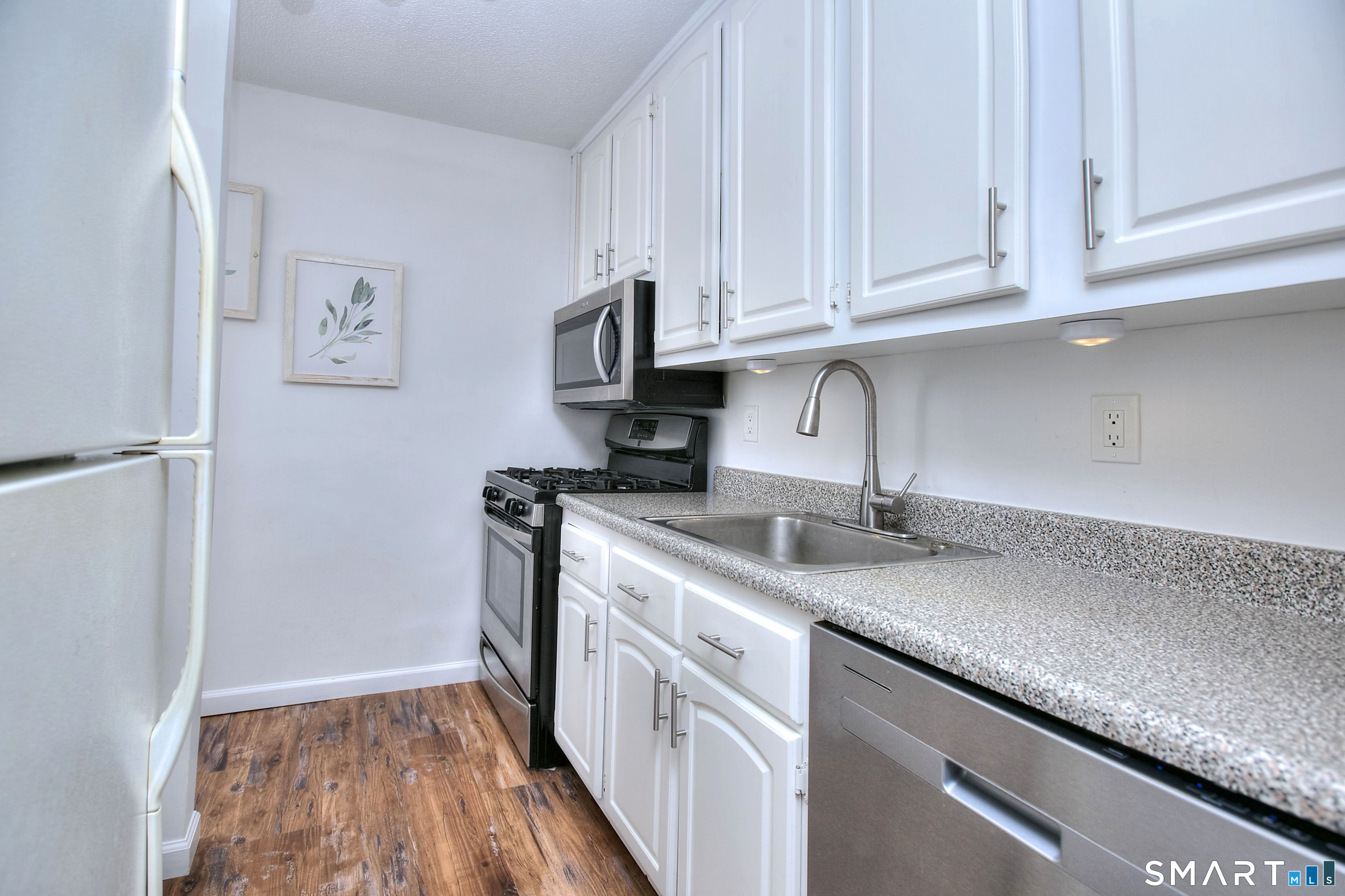 3 Sugar Maple Lane, Unit 6 Ridgefield, CT 06877 - Photo 11 of 27