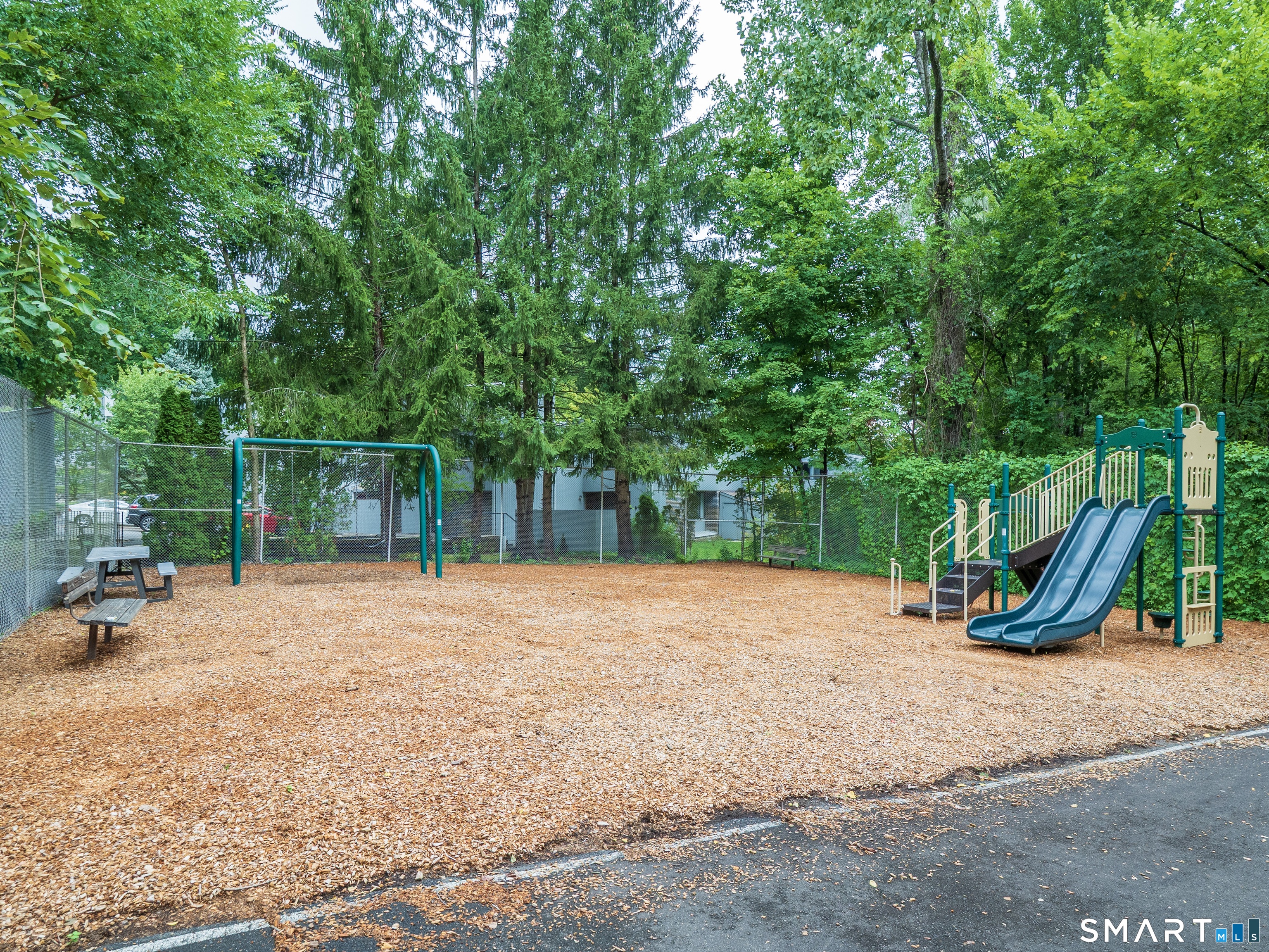 3 Sugar Maple Lane, Unit 6 Ridgefield, CT 06877 - Photo 23 of 27
