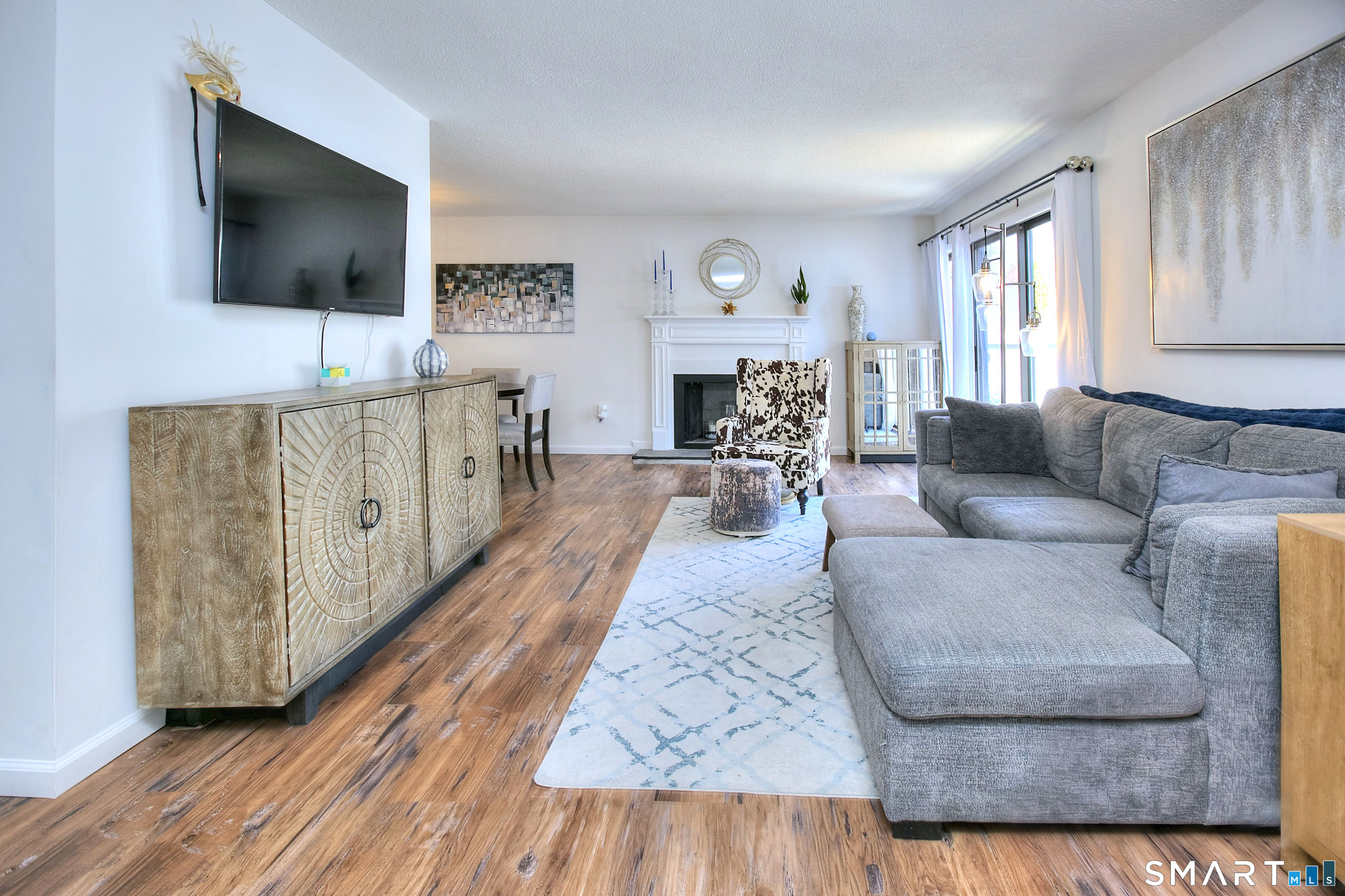 3 Sugar Maple Lane, Unit 6 Ridgefield, CT 06877 - Photo 4 of 27