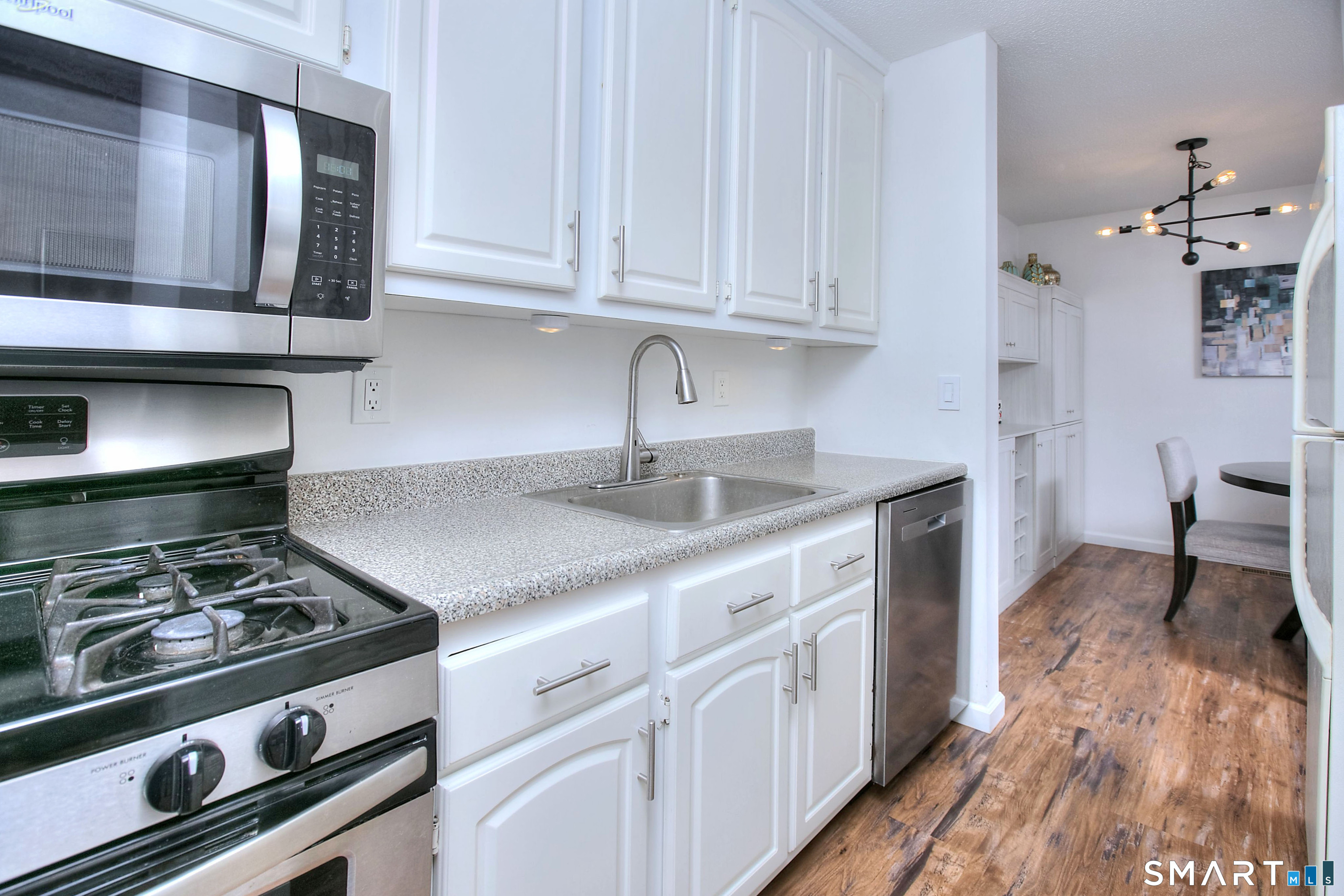 3 Sugar Maple Lane, Unit 6 Ridgefield, CT 06877 - Photo 10 of 27