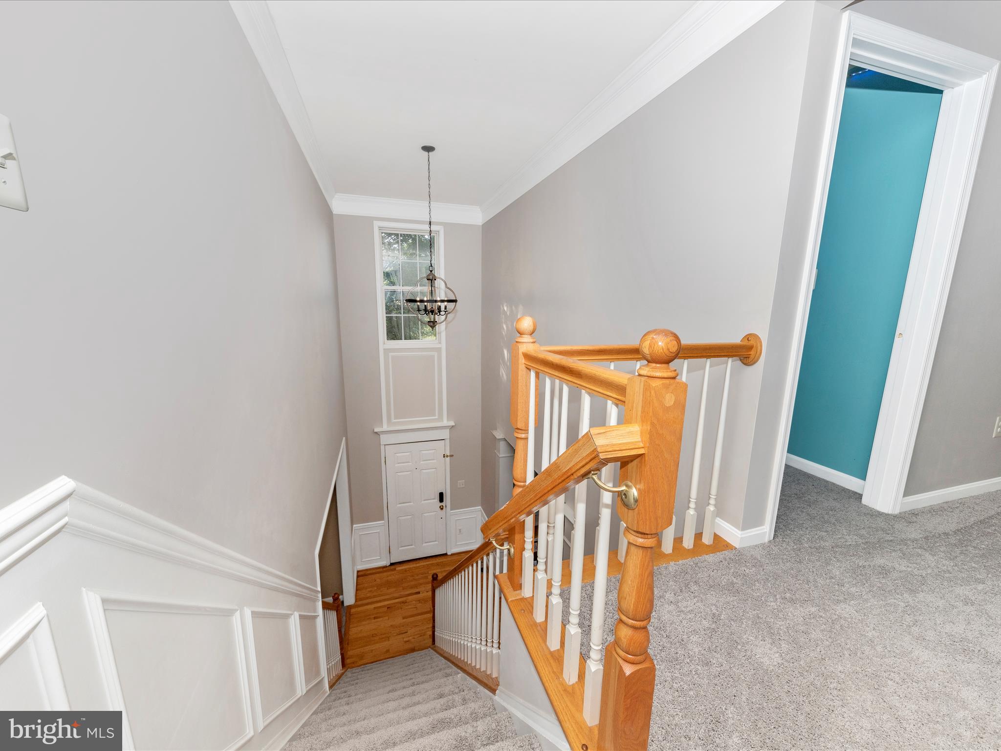 4 Jeffrey Lane Brunswick, MD 21758 - Photo 18 of 39 a view of a hallway with stairs