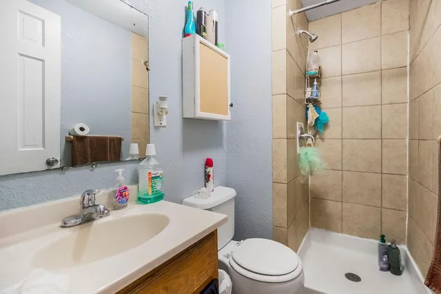 $379,000 | 1 McGrew Grove, Kansas City, KS 66101