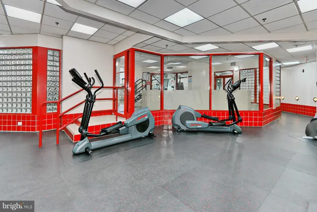 $425,000 | 2121 Jamieson Avenue, Unit 710, Alexandria, VA 22314