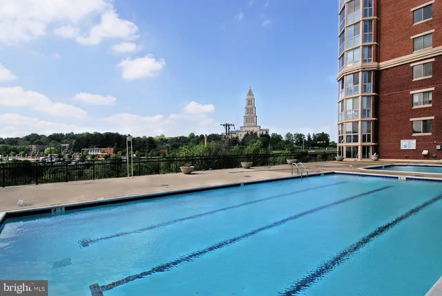 $425,000 | 2121 Jamieson Avenue, Unit 710, Alexandria, VA 22314