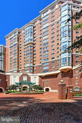 $425,000 | 2121 Jamieson Avenue, Unit 710, Alexandria, VA 22314